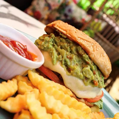 Burger Guacamole in Miami Beach