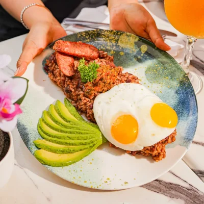 garden-house-restaurant-amanecer-colombiano